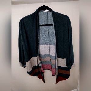 Chris & Carol Shrug Size L